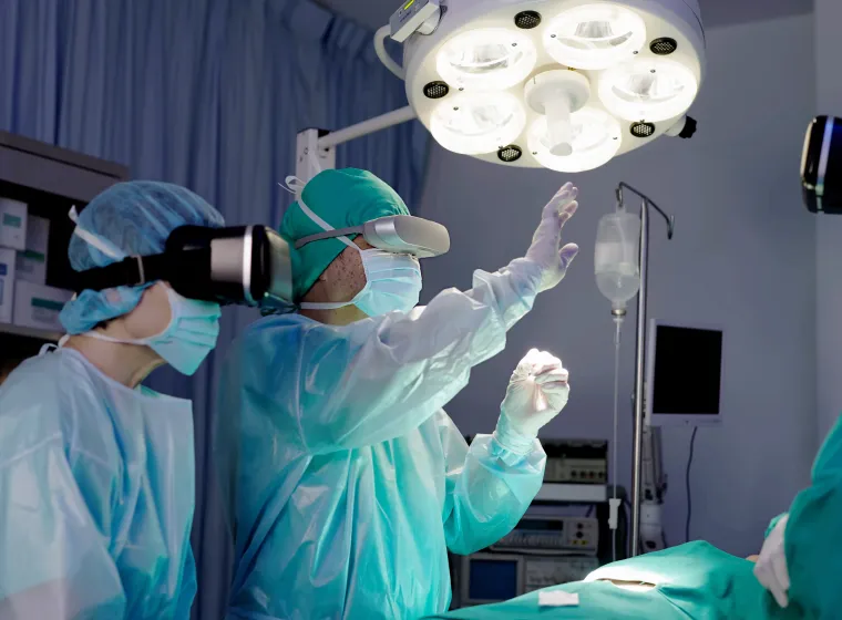 Doctors using VR headsets