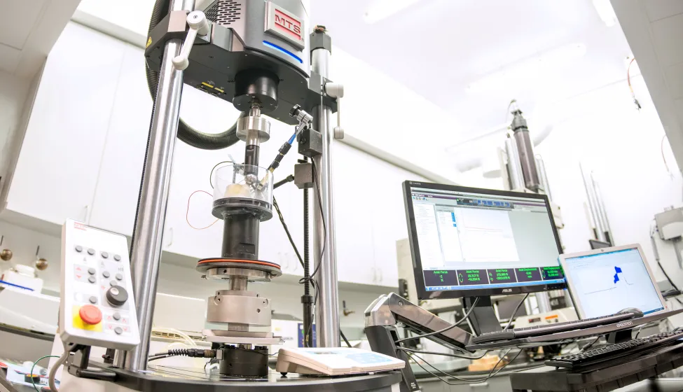 Exponent lab equipment Philadelphia