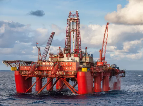 Semi-submersible drilling rig