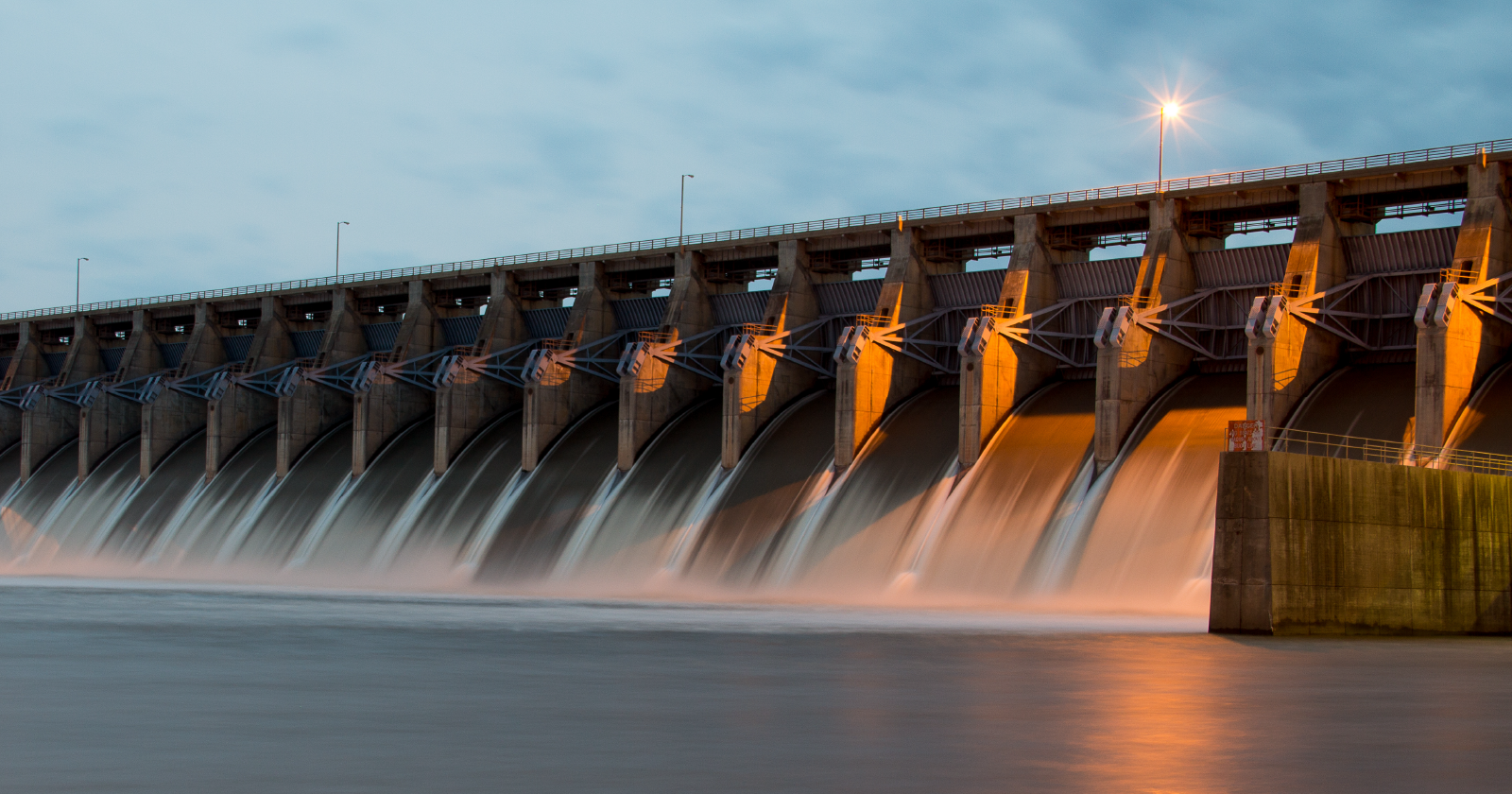 A large hydroelectric dam. Exponent helps you Identify and address hazards and plan for appropriate water supply.