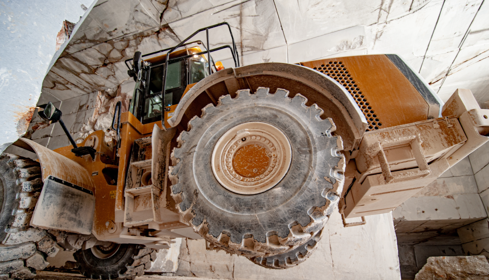 Safety & Design Evaluations for Industrial & Heavy Equipment Tractor Construction