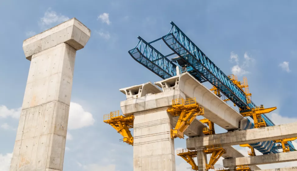 Elevated roadway under construction. Exponent civil engineering design consulting.